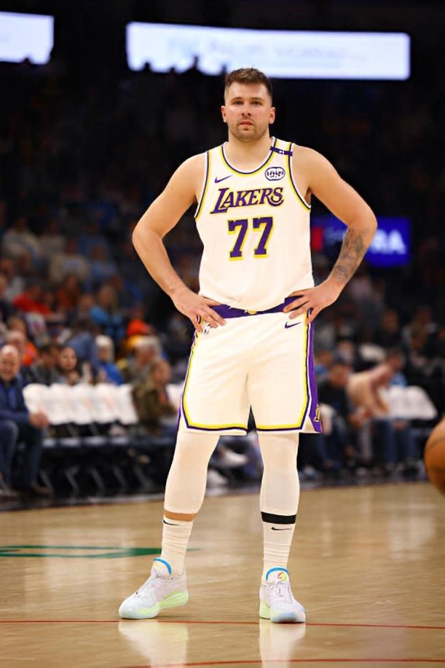 东契奇连续三场比赛得分超过问鼎冠军，公牛挑战极限！